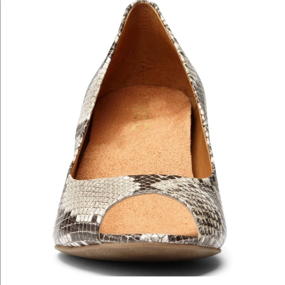 Vionic Bria Wedge - Picture 6 of 8